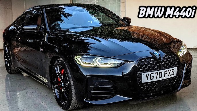 BMW M440i